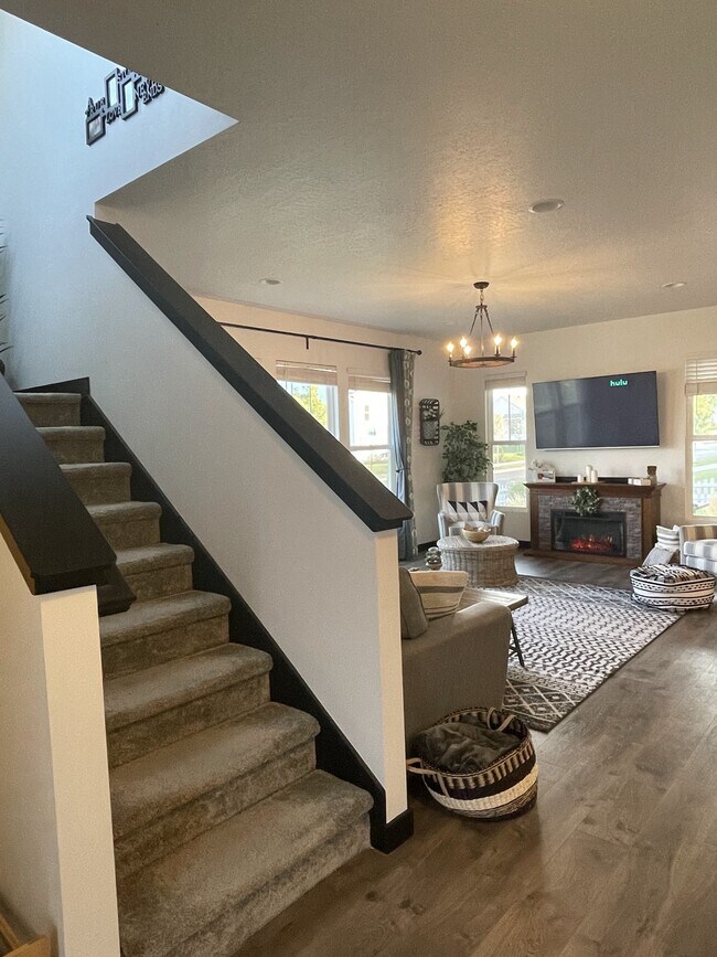 Building Photo - 11366 Sandbank Way