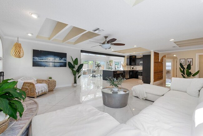 Building Photo - 501 Boating Club Rd