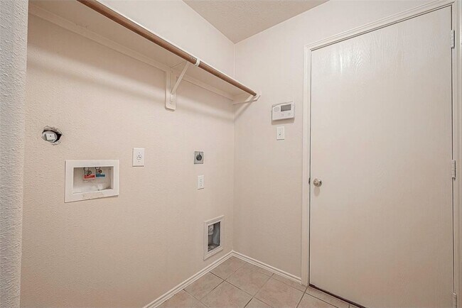 Building Photo - 1123 Desert Palms Ln