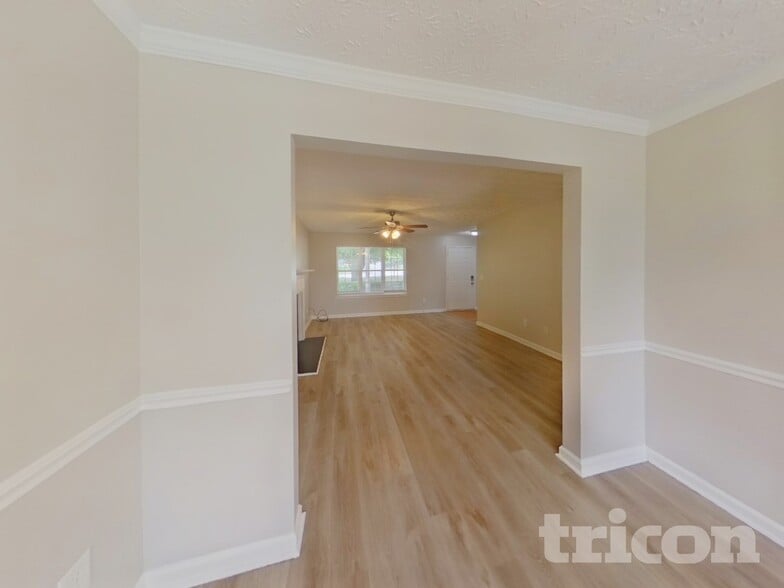 Building Photo - 5544 Frontier Ct