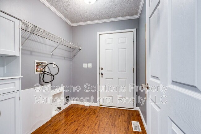 Building Photo - 1154 Wrights Mill Rd