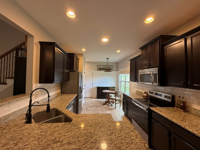 Building Photo - 1017 Quiver Ln