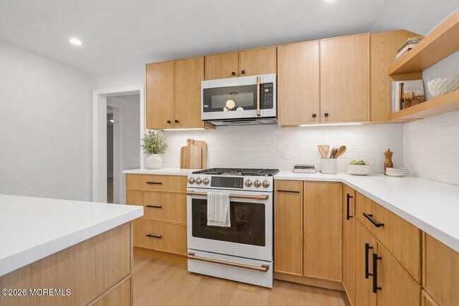 Building Photo - 139 Brighton Ave