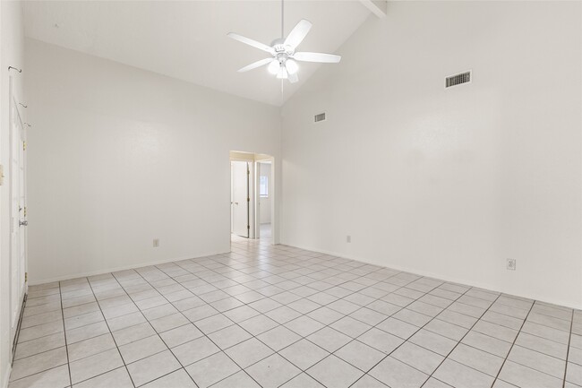 Building Photo - 9811 Mill Shadow Dr