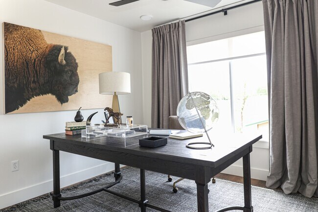 Building Photo - 279 N Richards Ave