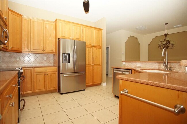 Building Photo - 4922 Sandy Brook Cir