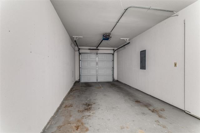 Building Photo - 606 Ridgeline Dr