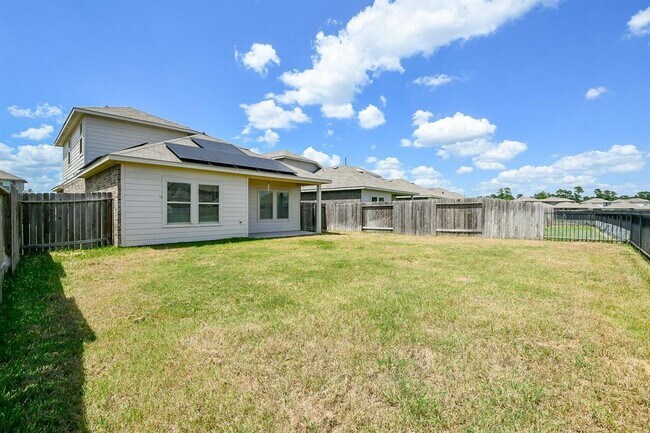 Building Photo - 16744 Lonely Pines Dr