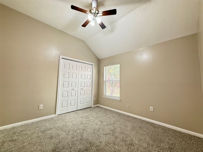 Building Photo - 6111 Settlers Village Dr