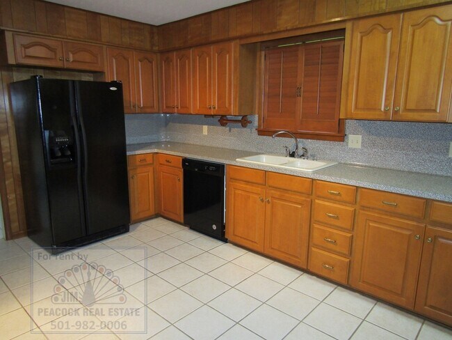 Building Photo - 509 S Longfield Ave