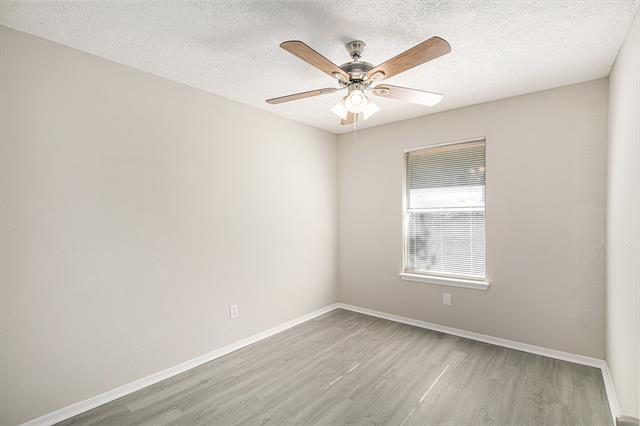 Building Photo - 2112 Windhurst Dr