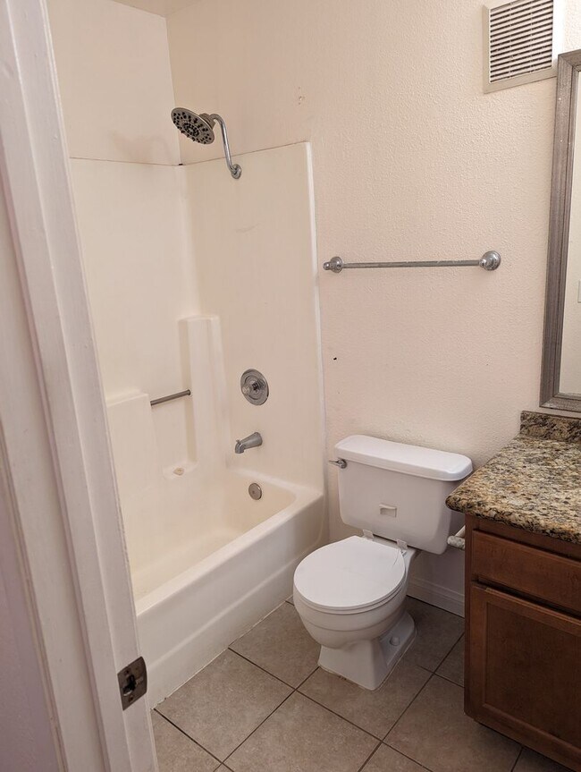 Building Photo - AMENITIES! Upstairs 1 Bed/ 1 Bath at Villl...