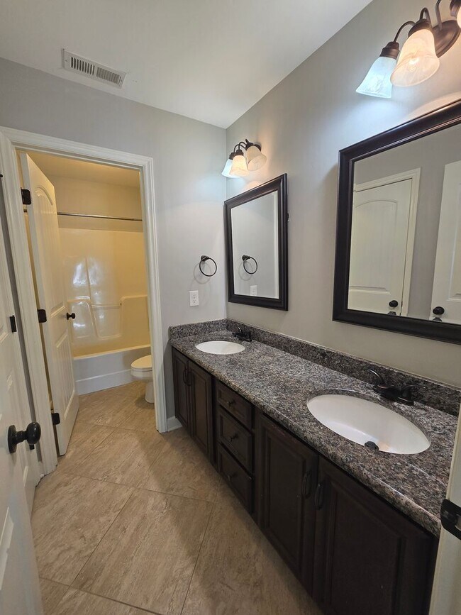 Building Photo - Spacious Home in Carolina Lakes Near the Pool, Clubhouse & Fitness Trail!