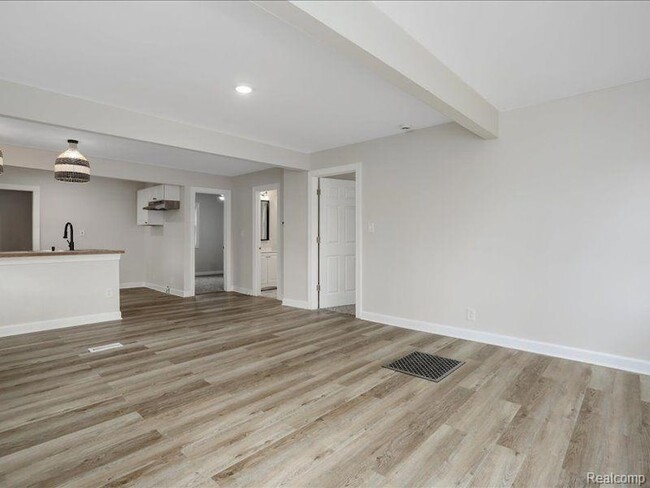 Building Photo - 4957 Ashley St