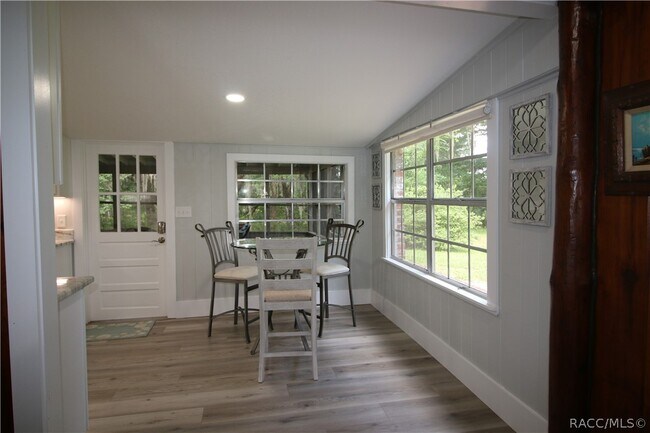 Building Photo - 5245 S Covewood Terrace