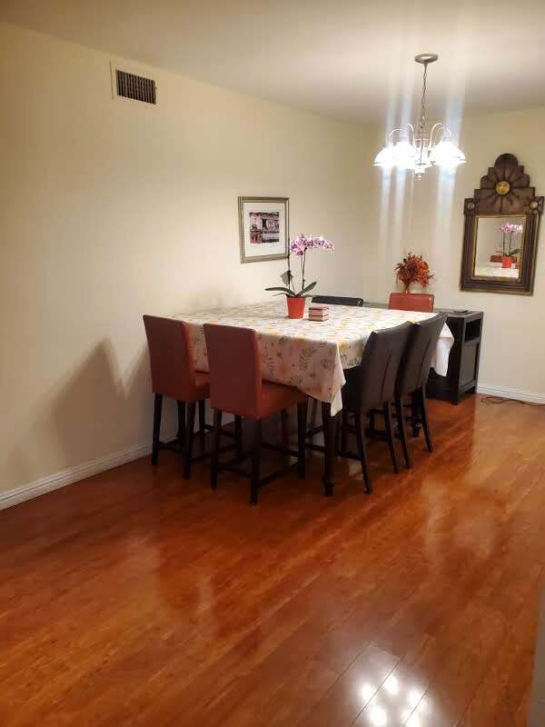 Dining Area - 4950 Louise Ave