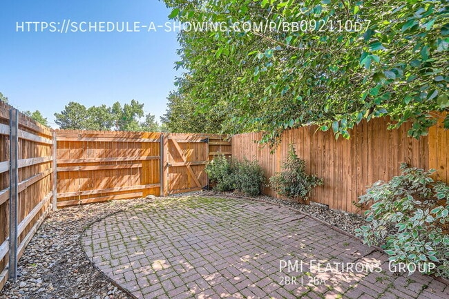 Building Photo - 4800 Osage Dr