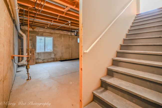Building Photo - 1571 Melbourne St