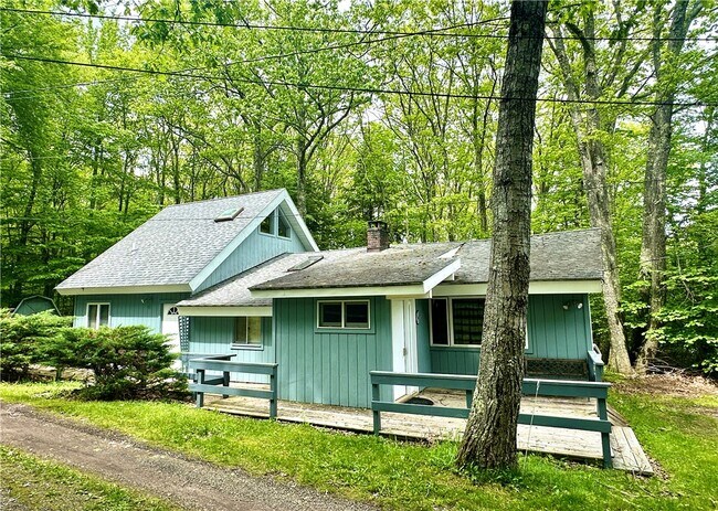Primary Photo - 50 Galli Curci Rd