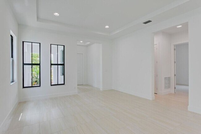 Building Photo - 13559 Artisan Cir