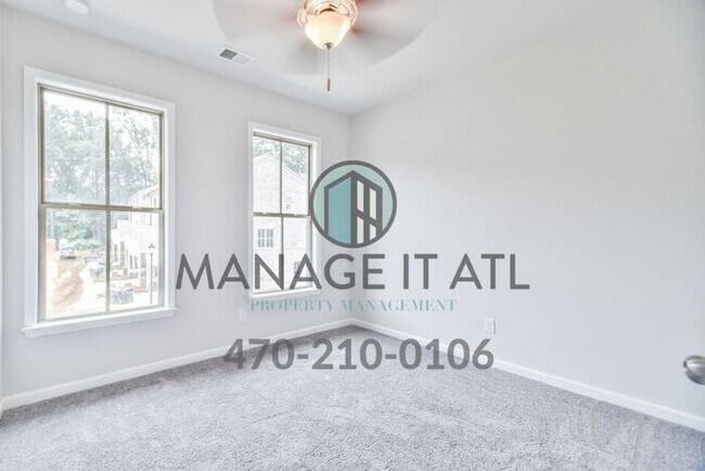 Building Photo - Great location! Elegant Townhome in Doraville