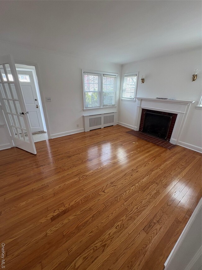 Building Photo - 13 Parkview Pl