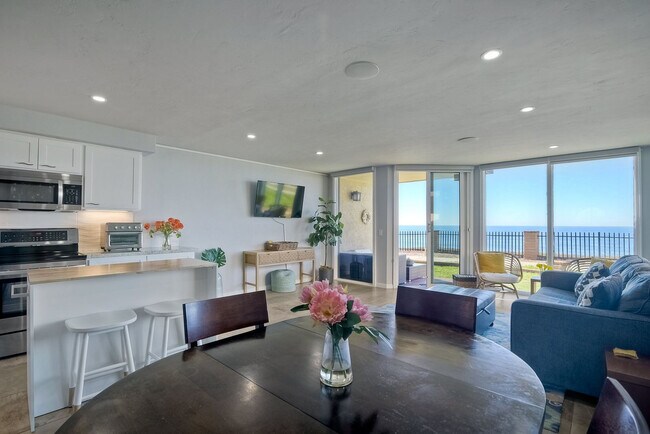 Building Photo - 190 Del Mar Shores Terrace