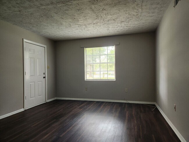 Building Photo - 3646 Duane Ct