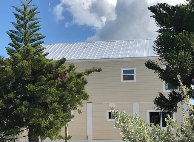 Building Photo - 129 Cunningham Ln