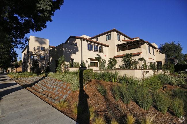 Primary Photo - Mar Vista Apartments