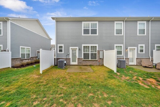 Building Photo - 4228 Gandalf Ln