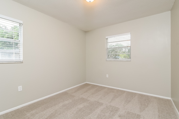 Building Photo - 4750 Kempston Dr