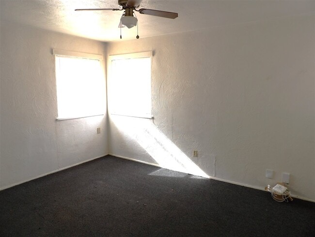 Building Photo - 2341 NW Bell Ave