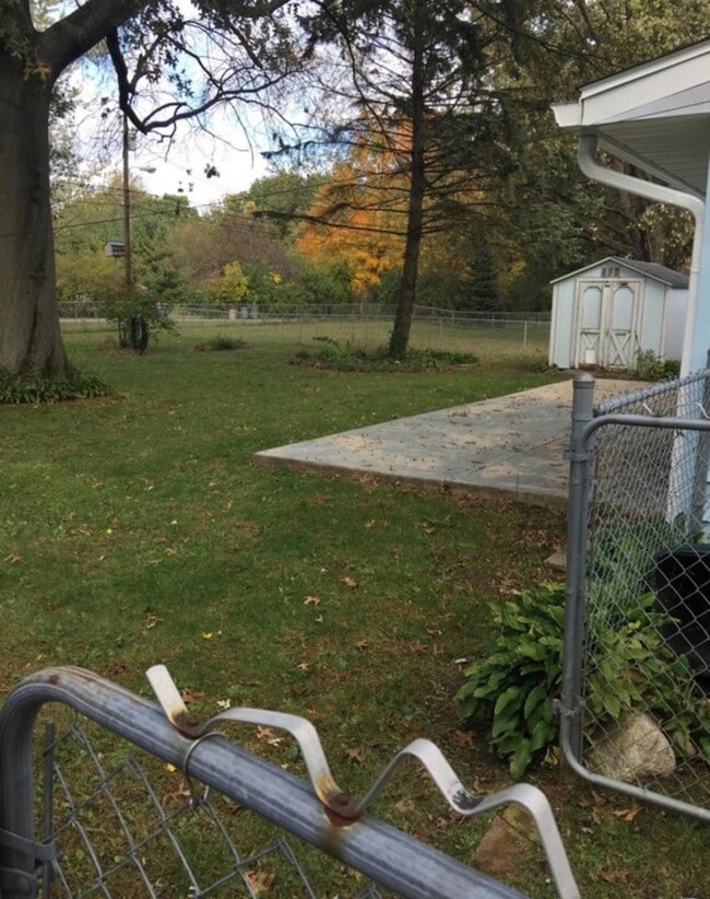 Building Photo - 3 bedroom 2 bath home! West Lafayette! Rea...