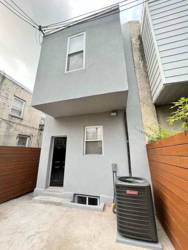 Building Photo - 5B2B house | Walking distance to Drexel University and UPenn