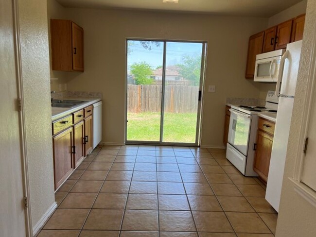 Building Photo - Great Far West San Antonio Area