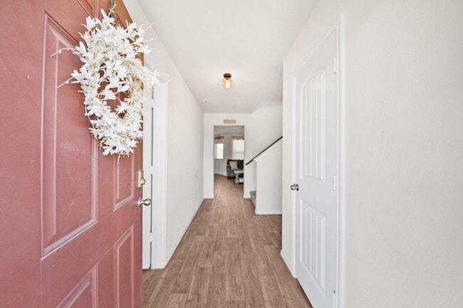 Building Photo - Lovely Home Available for Lease!