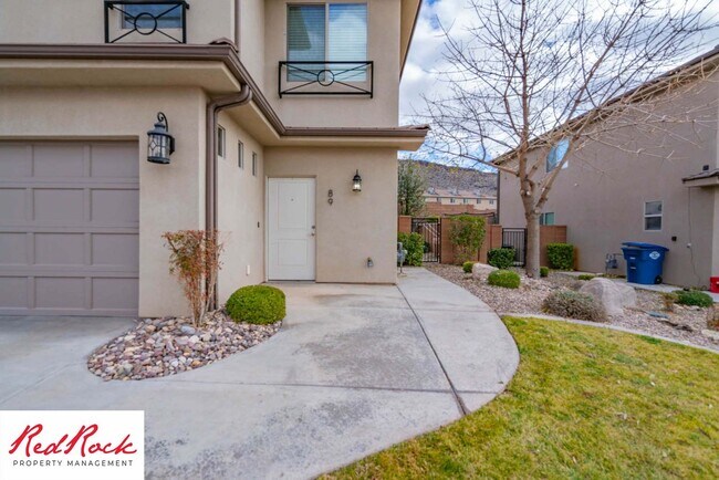 Building Photo - 4 Bedroom Home Near Golf Courses In St. George