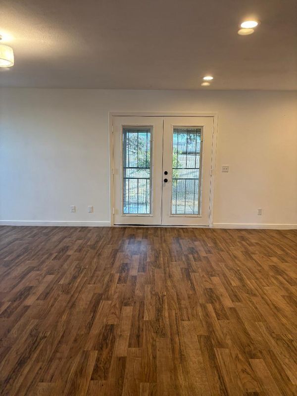 Building Photo - 506 Janell Ct