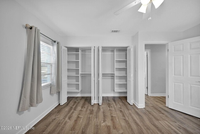 Building Photo - 133 Cll Menendez