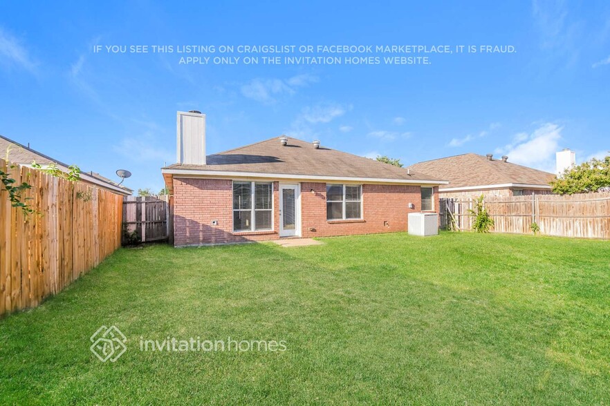 Building Photo - 9055 Rushing River Dr