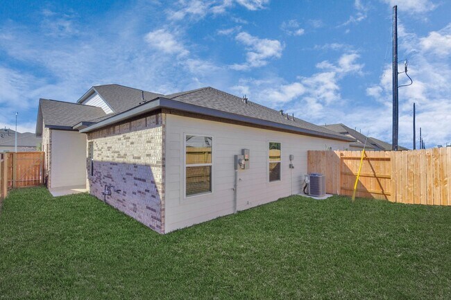 Building Photo - 7322 Coconut Bay Dr