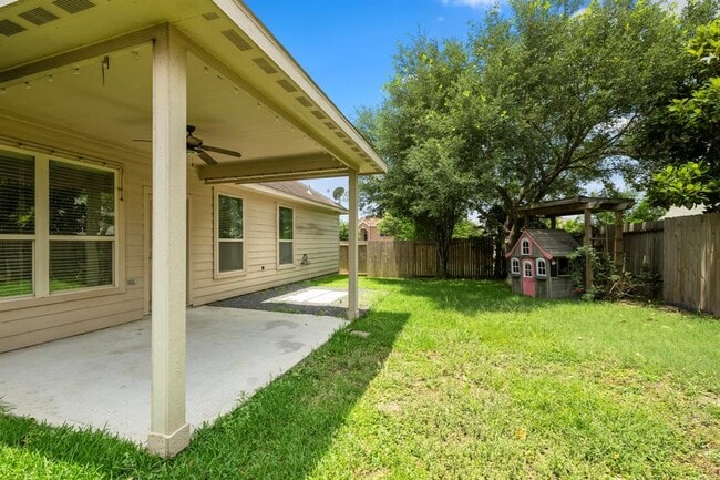 Building Photo - 5814 Dayln Ct