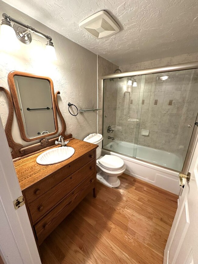 Building Photo - Tierra Verde WATERFRONT Annual Unfurn. 3BR 3BA 2 Car Tandem Garage Townhome w/SLIP