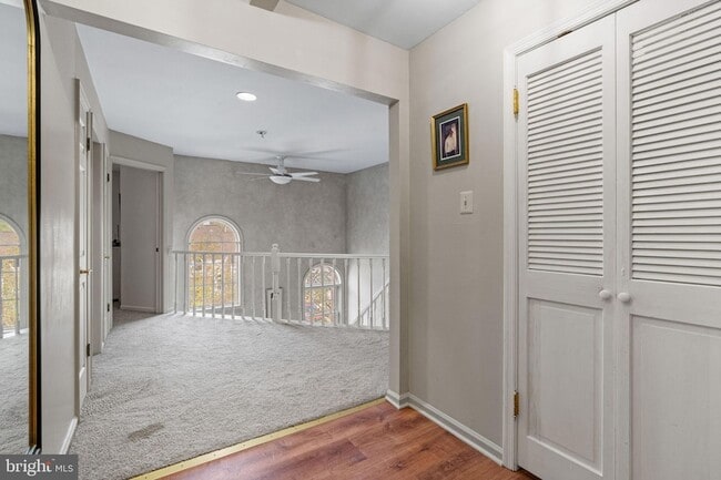 Building Photo - 37 White Pine Ct