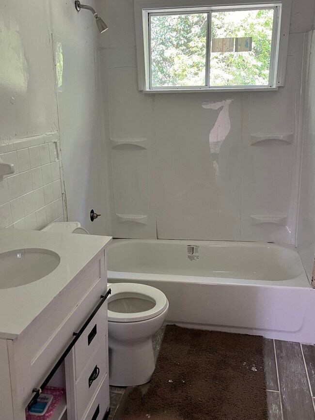 Building Photo - 4450 Tech Dr