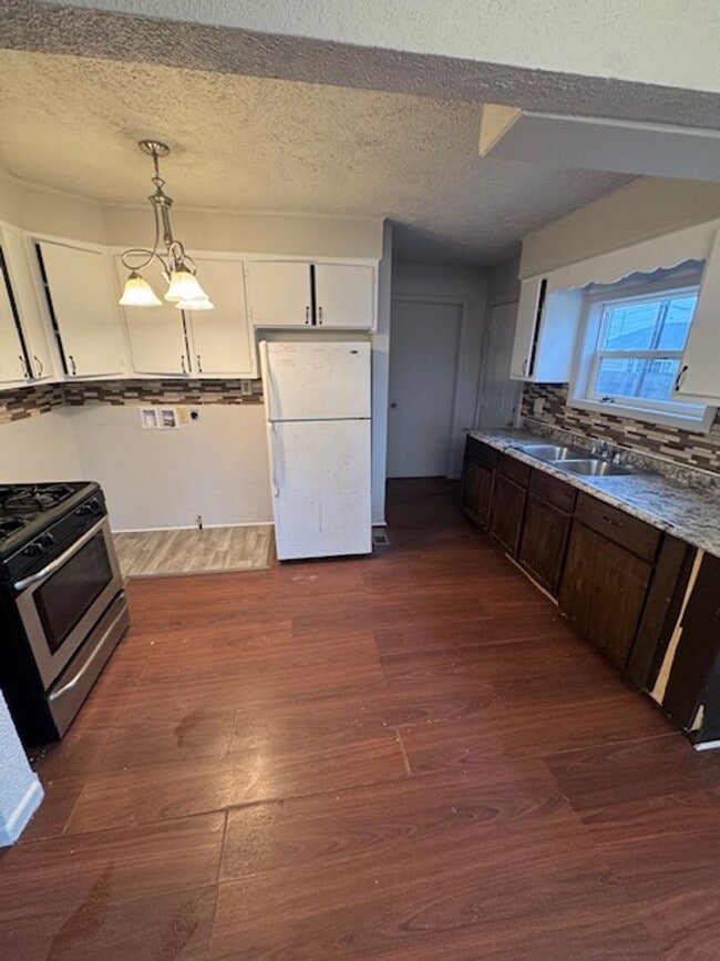 Building Photo - 2913 Chestnut St