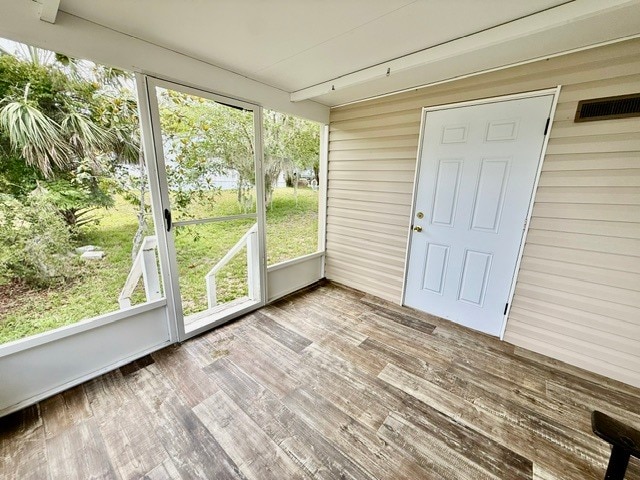 Building Photo - 47 Valley Dr