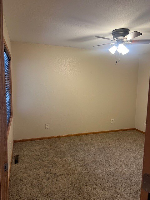 Building Photo - 1731 Crooked Ave