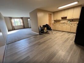 Building Photo - 7202 Sindall Rd